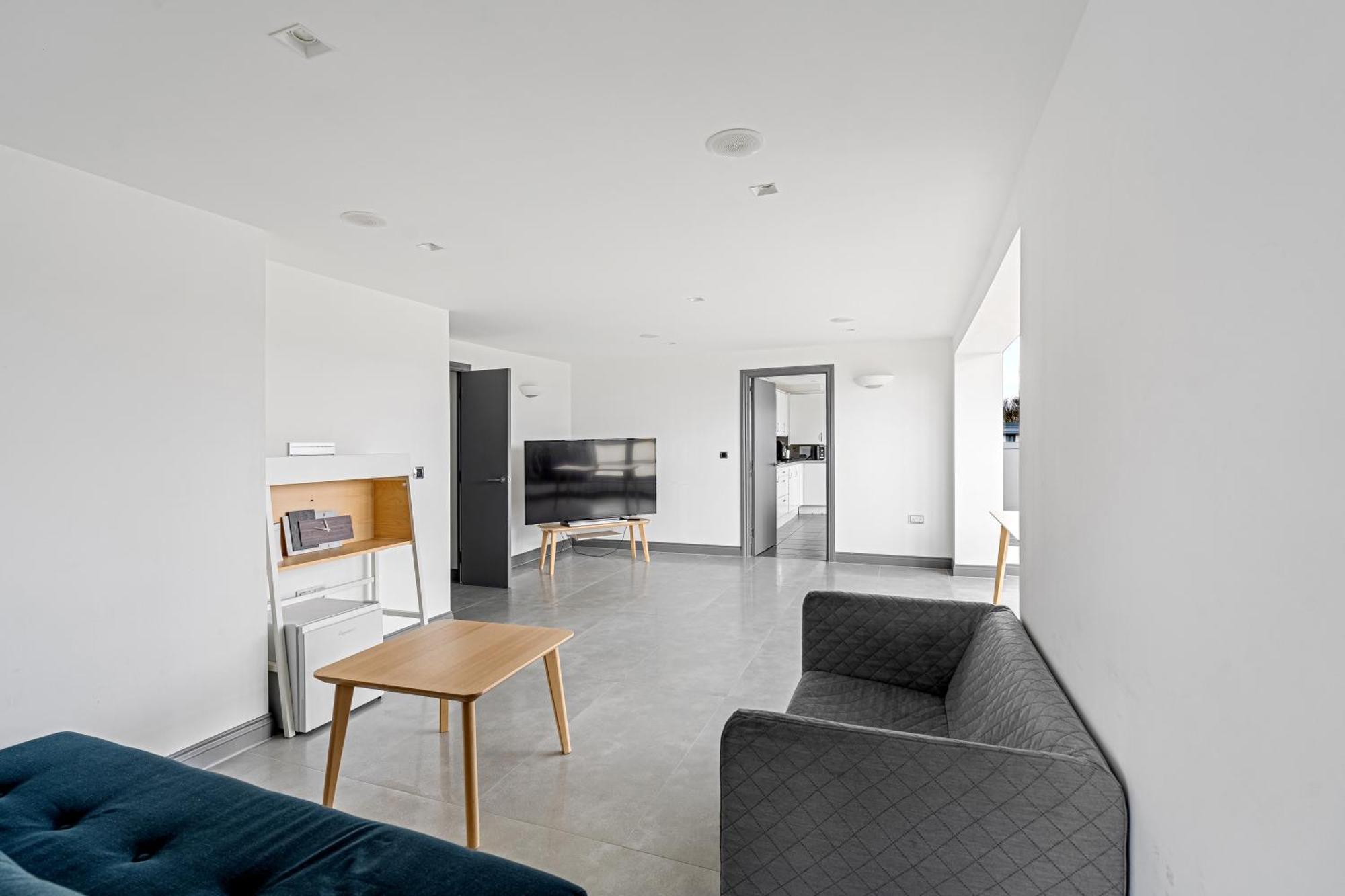 Long Letting - Luxurious 3 Bedroom Penthouse In City Centre - Parking Included! Chelmsford Esterno foto